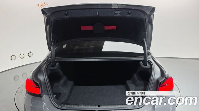 BMW 5-Series 2021 — photo 27