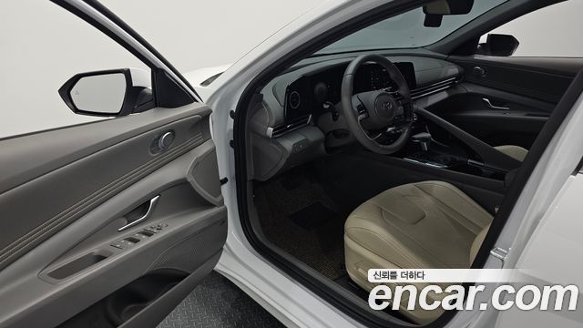 Hyundai AVANTE 2024 — photo 17
