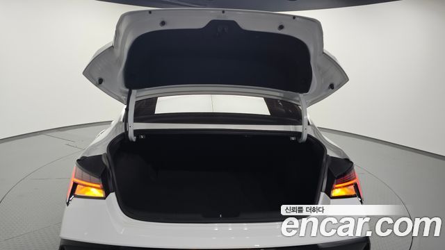 Hyundai AVANTE 2024 — photo 26