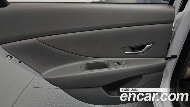 Hyundai AVANTE 2024 — photo 15