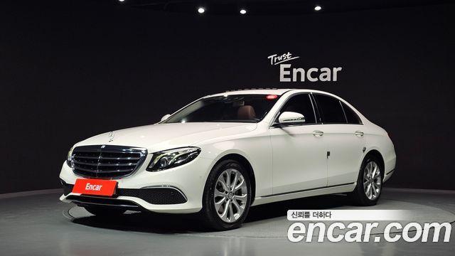 Mercedes-Benz E-Class 2017 — photo 1