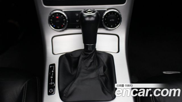 Mercedes-Benz SLK-Class 2013 — photo 9