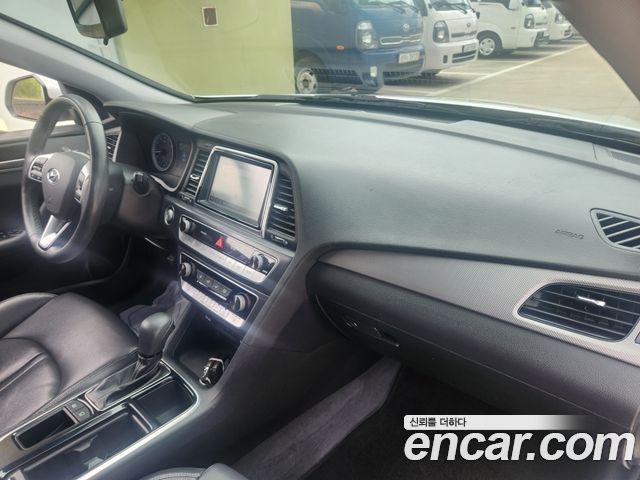 Hyundai Sonata 2019 — photo 13