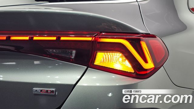 Kia K5 2020 — photo 9