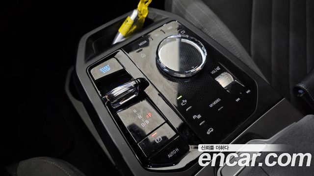BMW iX 2026 — photo 12