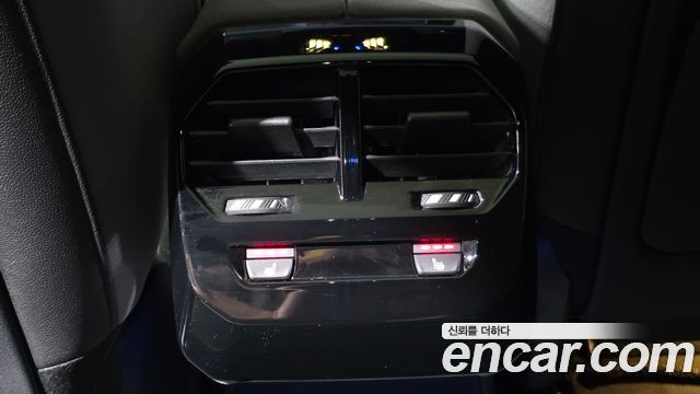 BMW iX 2026 — photo 30