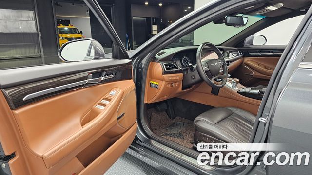 Genesis G90 2019 — photo 10