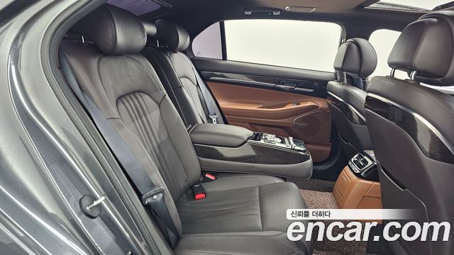 Genesis G90 2019 — photo 12
