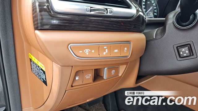 Genesis G90 2019 — photo 16