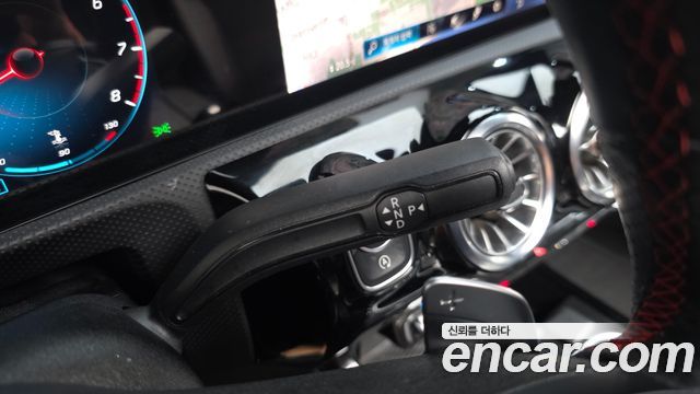 Mercedes-Benz CLA-Class 2023 — photo 12