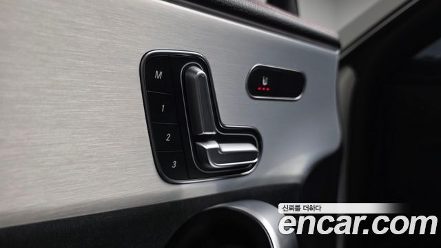 Mercedes-Benz CLA-Class 2023 — photo 29