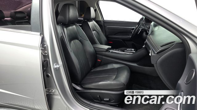 Hyundai Sonata 2020 — photo 11