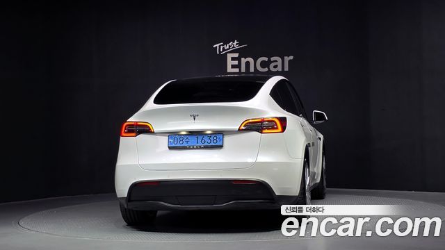 Tesla Model Y 2021 — photo 4