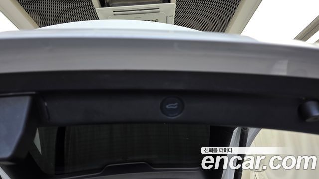 Tesla Model Y 2021 — photo 29