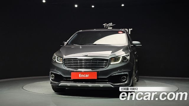 Kia Canival 2017 — photo 3