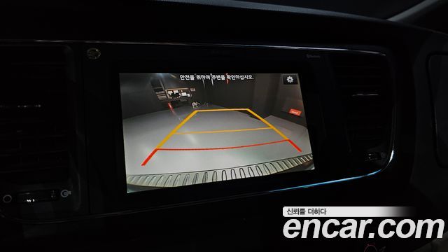 Kia Canival 2017 — photo 15