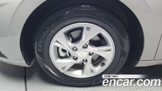 Hyundai AVANTE 2021 — photo 5