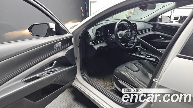 Hyundai AVANTE 2021 — photo 13