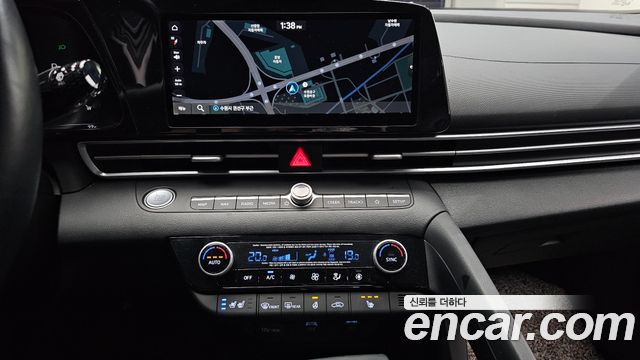 Hyundai AVANTE 2021 — photo 19