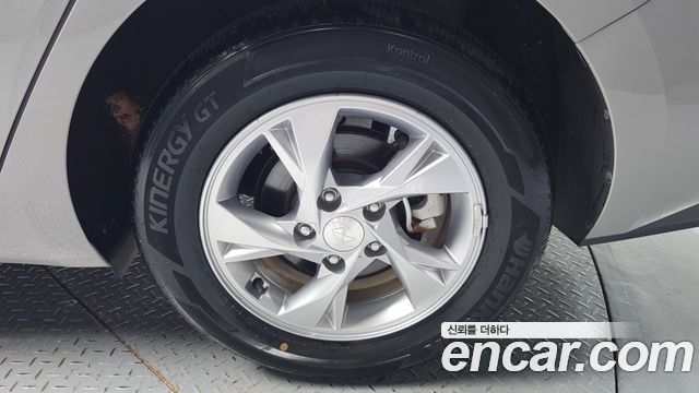 Hyundai AVANTE 2021 — photo 7