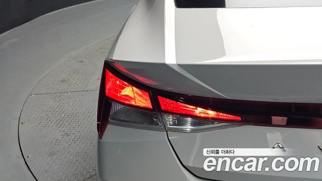 Hyundai AVANTE 2021 — photo 9