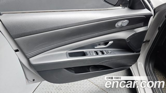 Hyundai AVANTE 2021 — photo 14
