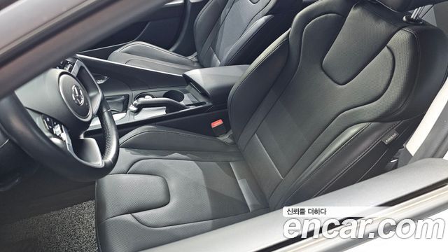 Hyundai AVANTE 2021 — photo 27
