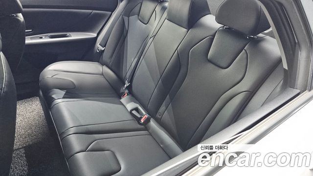 Hyundai AVANTE 2021 — photo 28