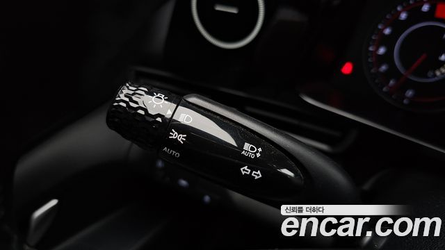Hyundai AVANTE 2021 — photo 30
