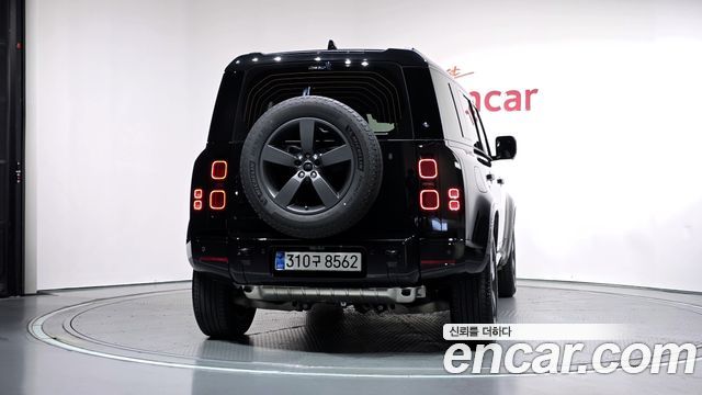 Land Rover Defender 2025 — photo 4
