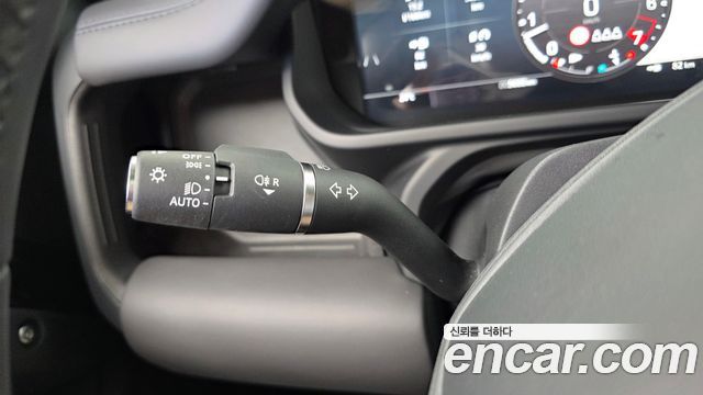Land Rover Defender 2025 — photo 27