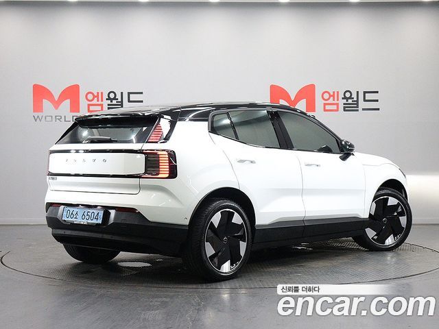 Volvo EX30 2025 — photo 2