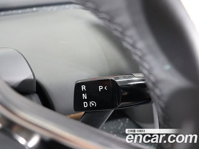 Volvo EX30 2025 — photo 9