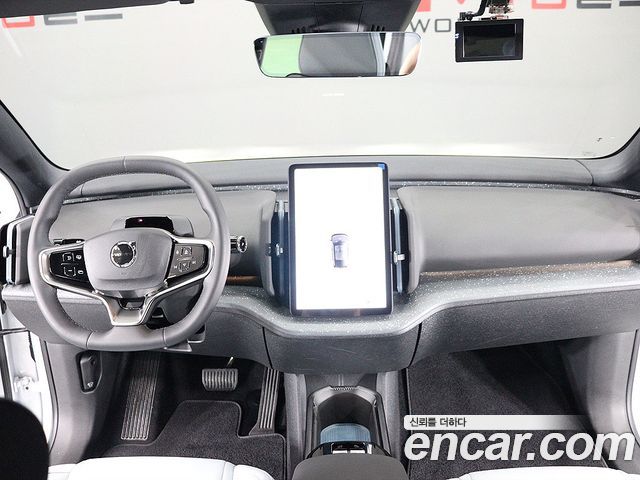 Volvo EX30 2025 — photo 14