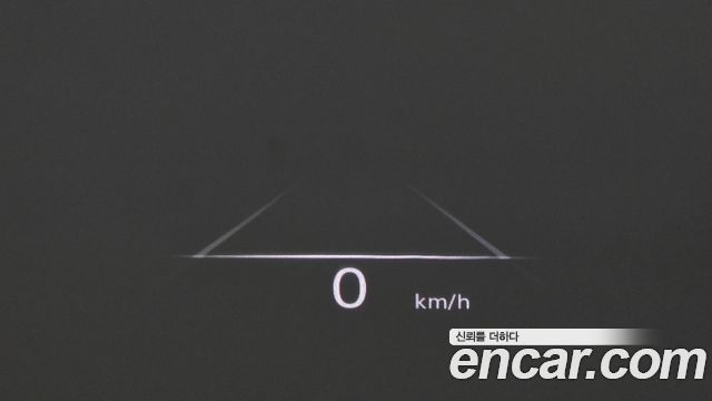 Genesis GV70 2023 — photo 12