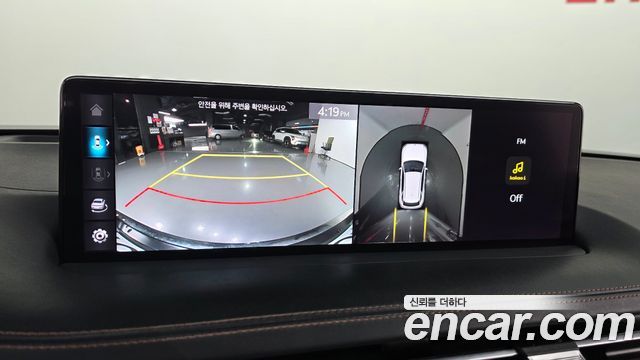 Genesis GV70 2023 — photo 17