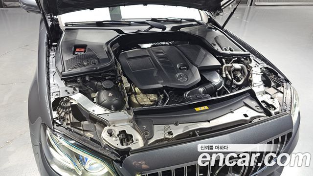 Mercedes-Benz E-Class 2017 — photo 6