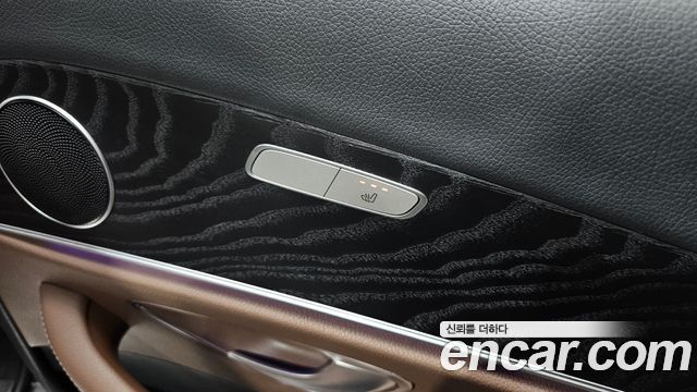 Mercedes-Benz E-Class 2017 — photo 19