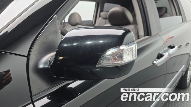 Kia Canival 2012 — photo 32