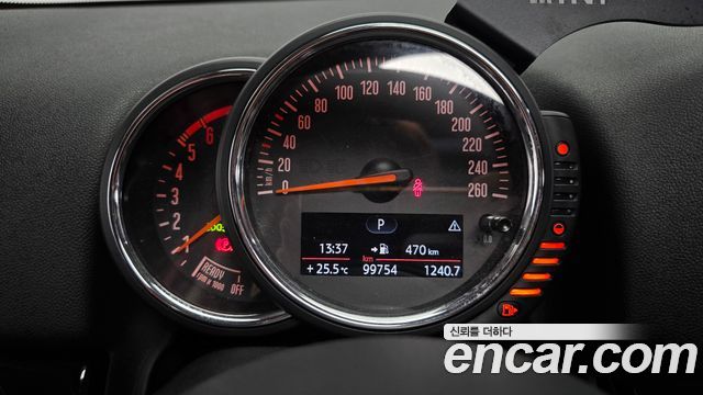 Mini Countryman 2018 — photo 11