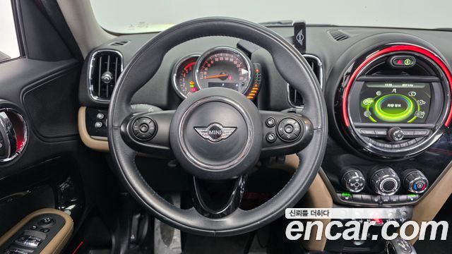 Mini Countryman 2018 — photo 19