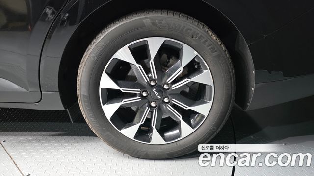 Kia Canival 2022 — photo 5