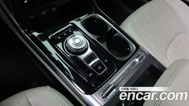 Kia Canival 2022 — photo 12