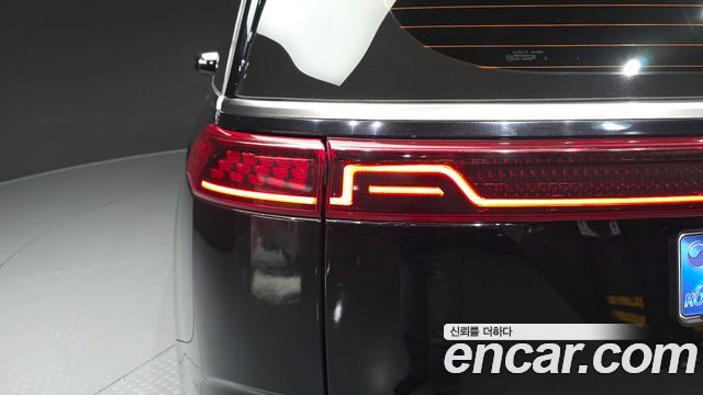 Kia Canival 2022 — photo 9