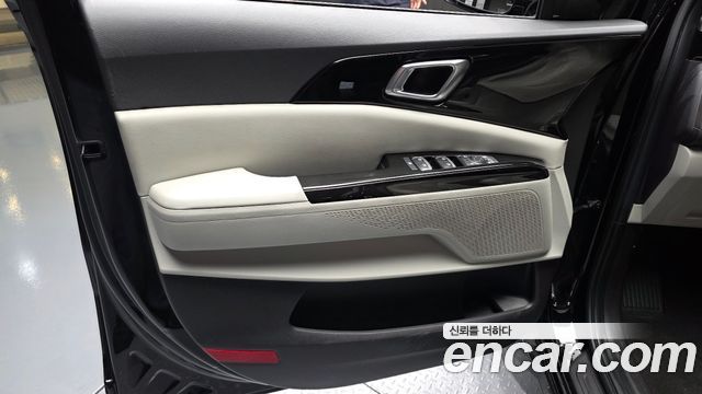 Kia Canival 2022 — photo 15