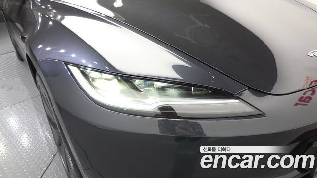 Tesla Model 3 2024 — photo 8