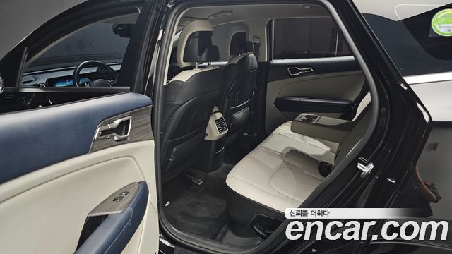 Kia Sportage 2022 — photo 18