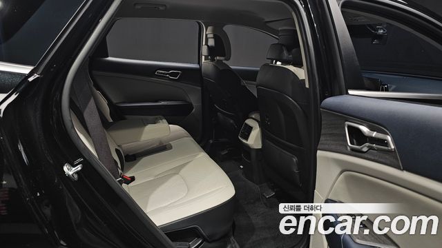 Kia Sportage 2022 — photo 16