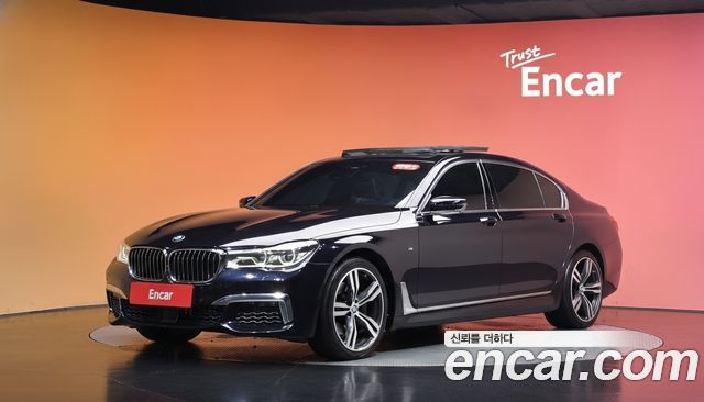 BMW 7-Series 2018 — photo 1