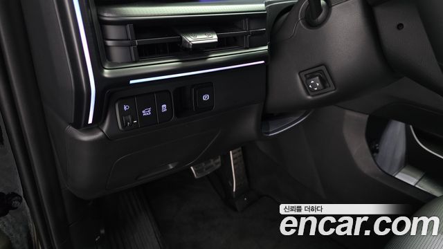 Hyundai Santafe 2024 — photo 29